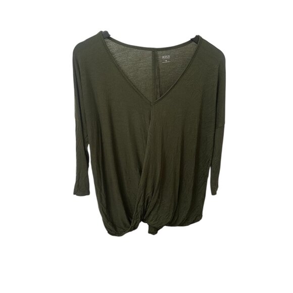 a.n.a Womens Top M V-Neck Flowy Bottom Wrap Detail Olive Green 3/4 Sleeve - Picture 2 of 5